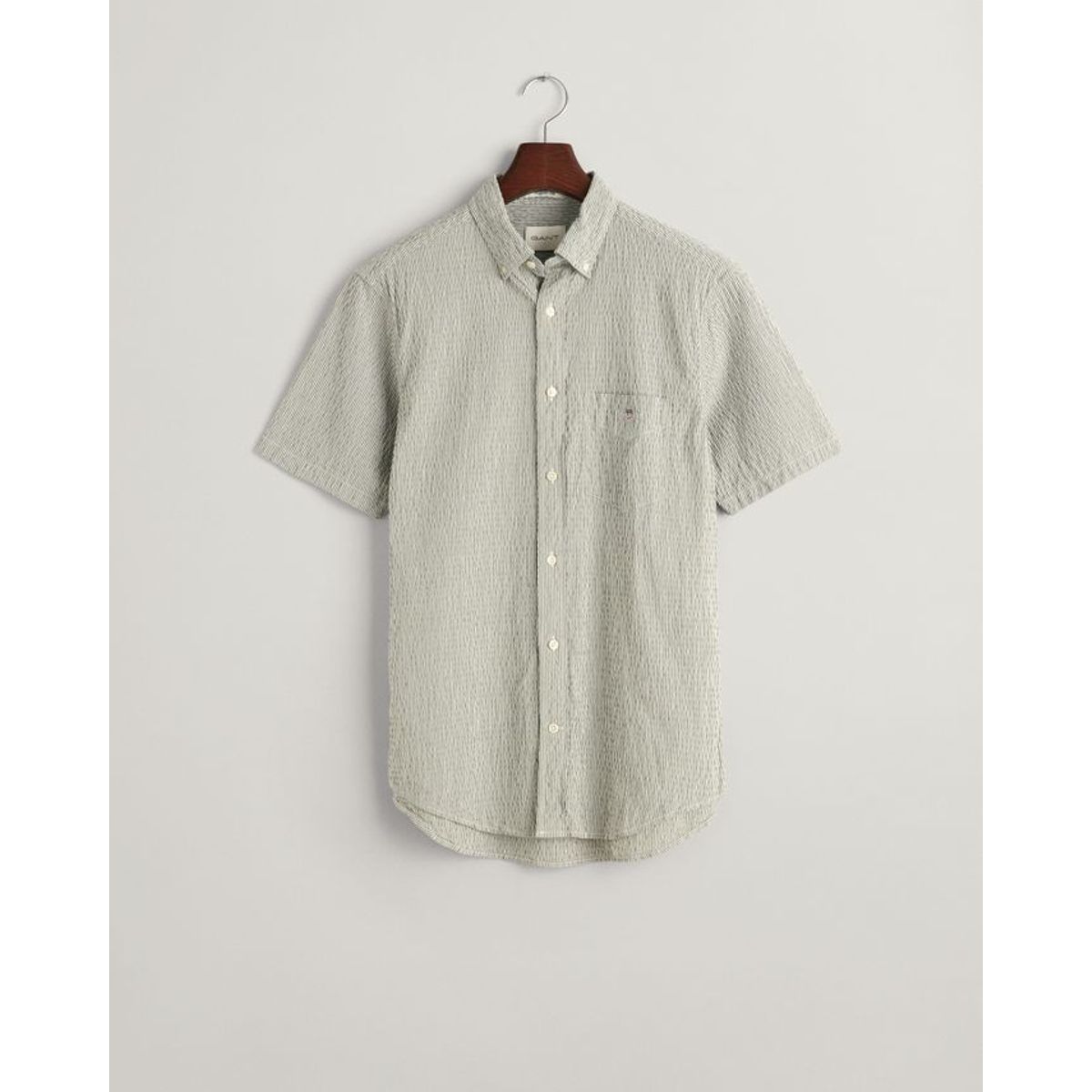 REG SEERSUCKER STRIPE SS SHIRT