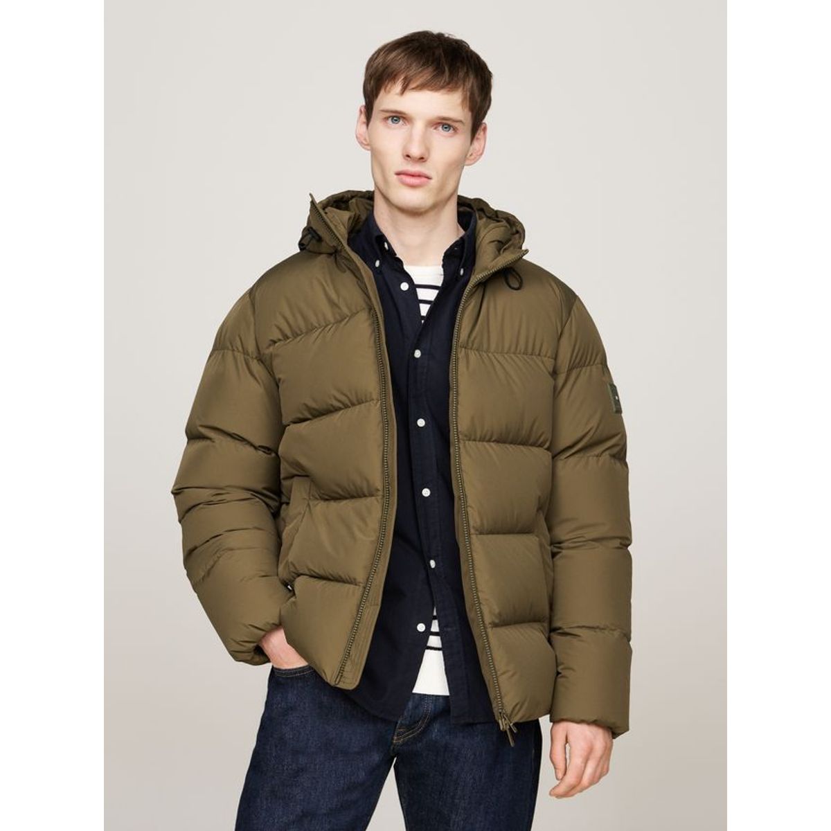 DOWN HOODED PUFFER JACKET