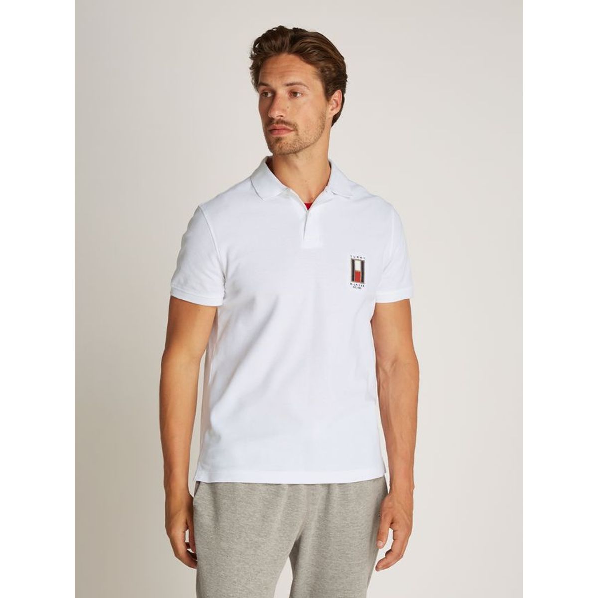 VERTICAL FLAG REG POLO