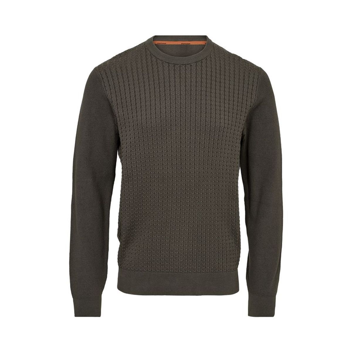 Modern fit o-neck