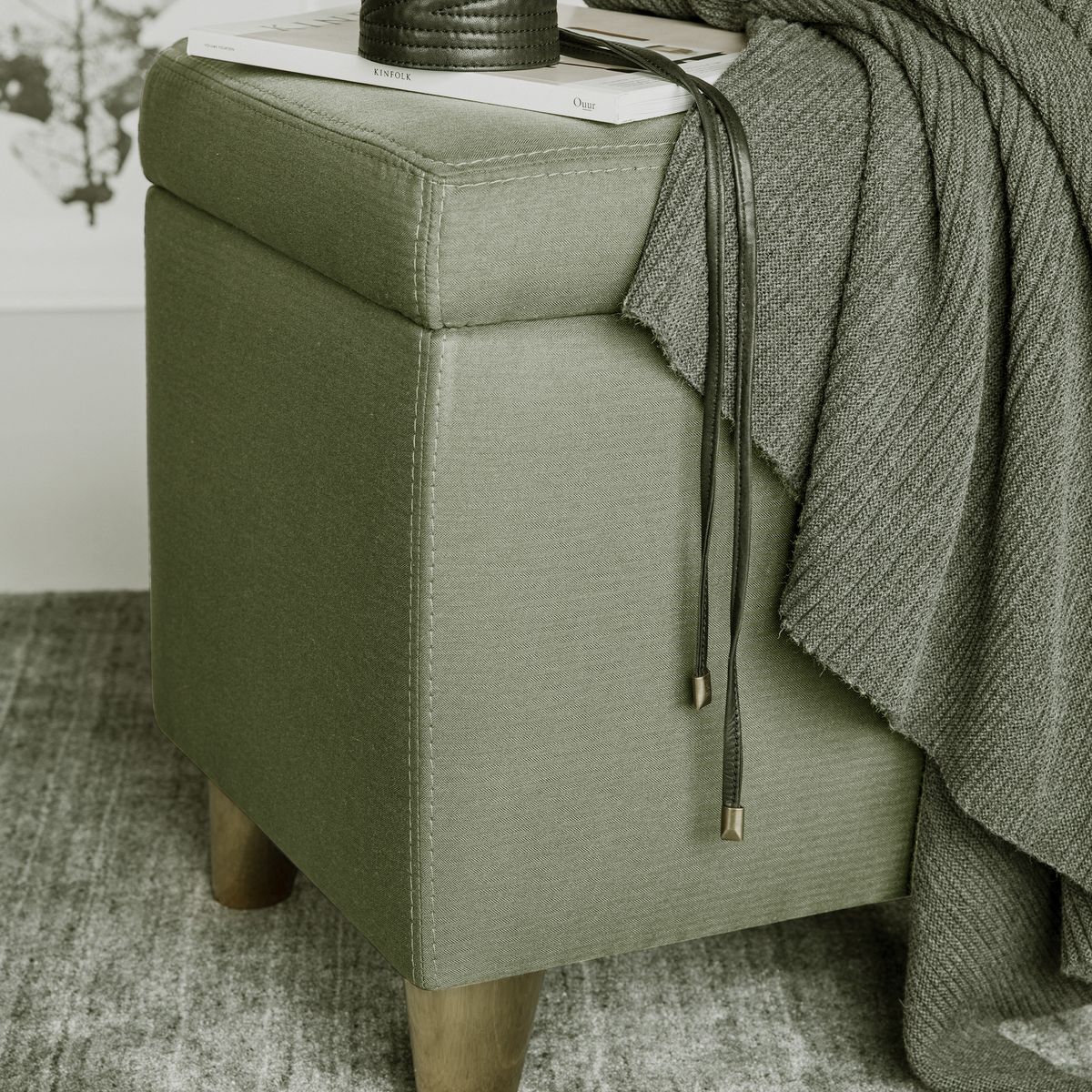 Svane Opera ottoman Moment Arctic Green