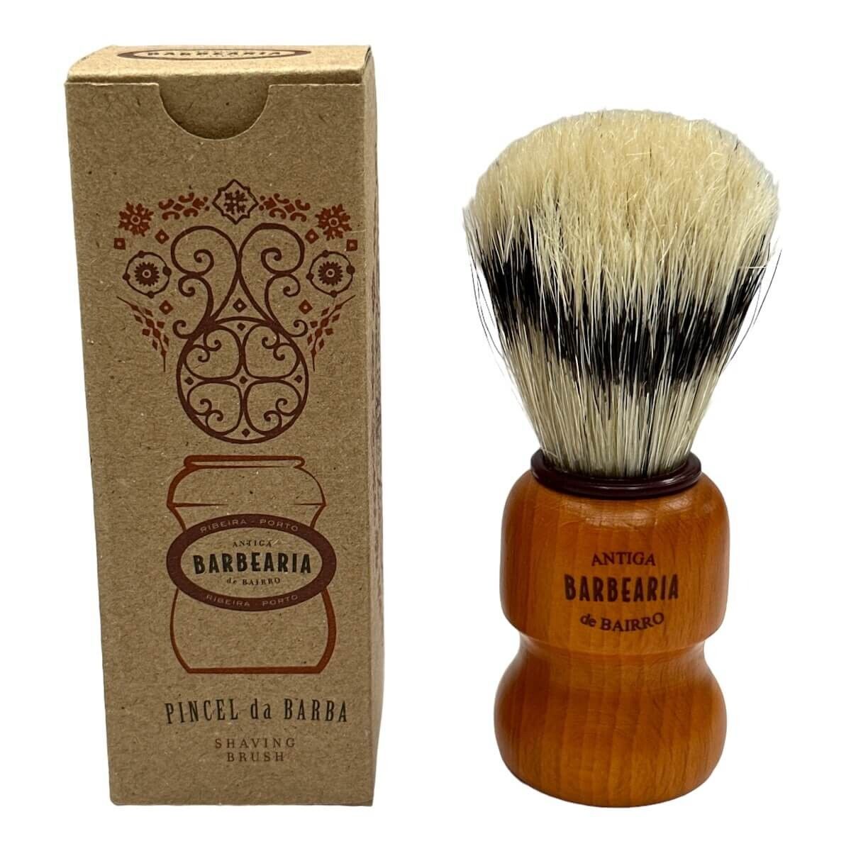 Antiga Barbearia de Bairro Barberkost, Boar