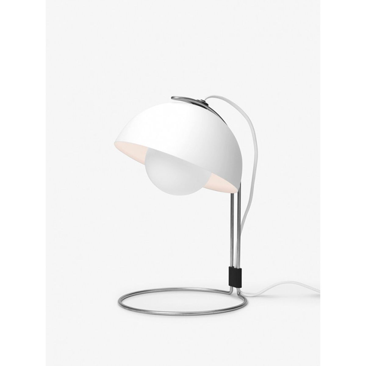 Flowerpot VP4 bordlampe af Verner Panton (Matt white)