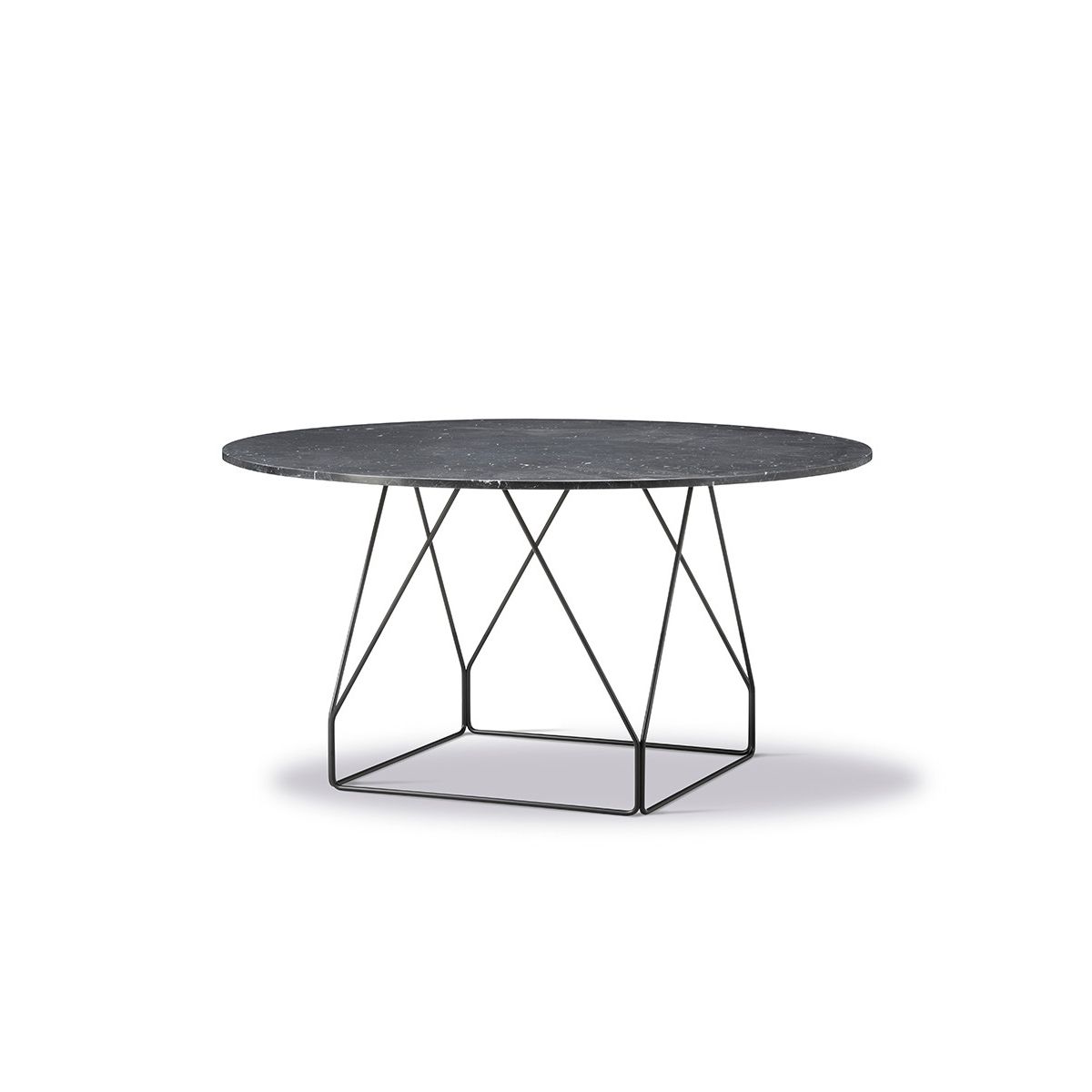 JG Table Ø140 cm fra Fredericia Furniture (Sort marquina marmor, Sort stål)