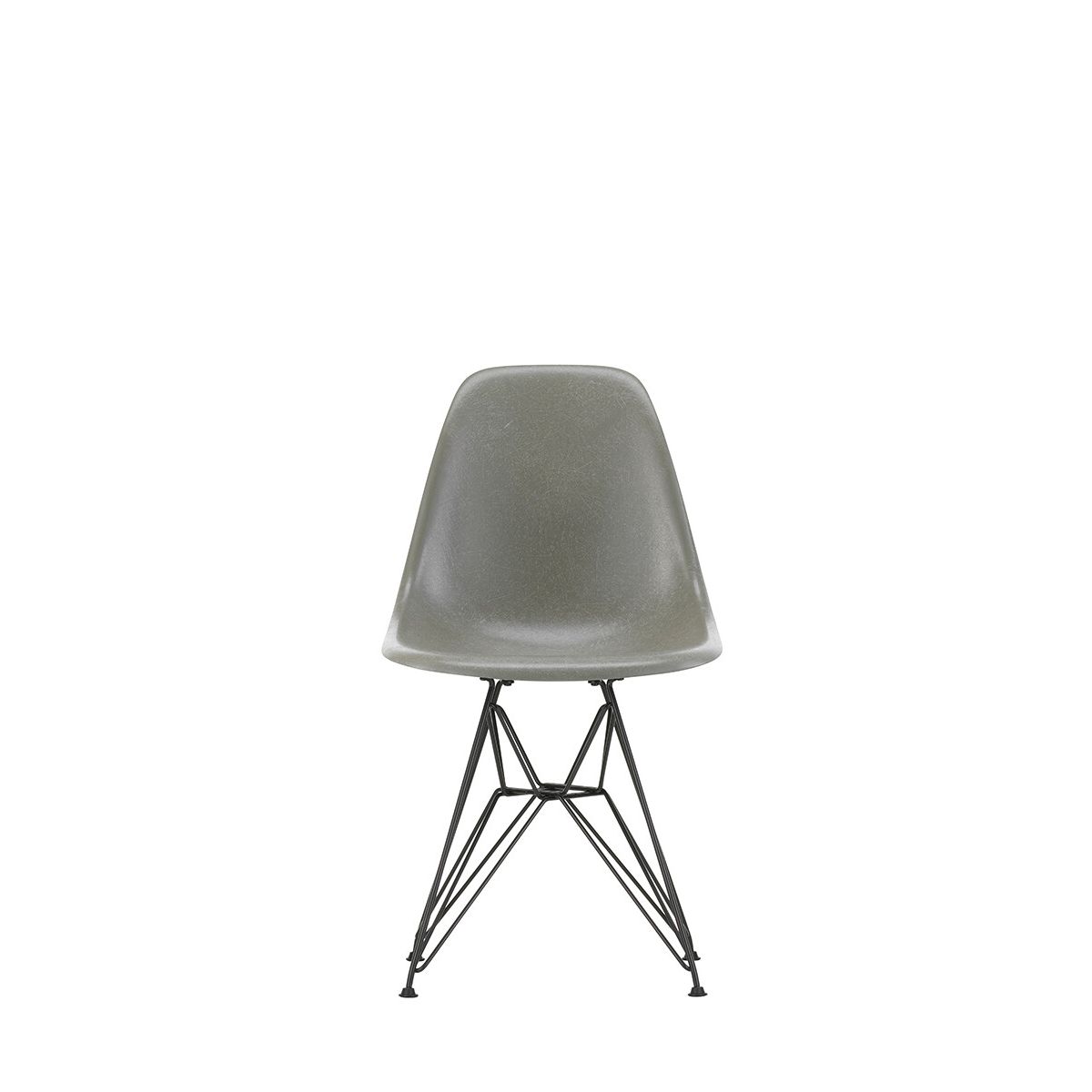 Eames Fiberglass Chair DSR, sortlakeret fra Vitra (Eames Raw Umber)