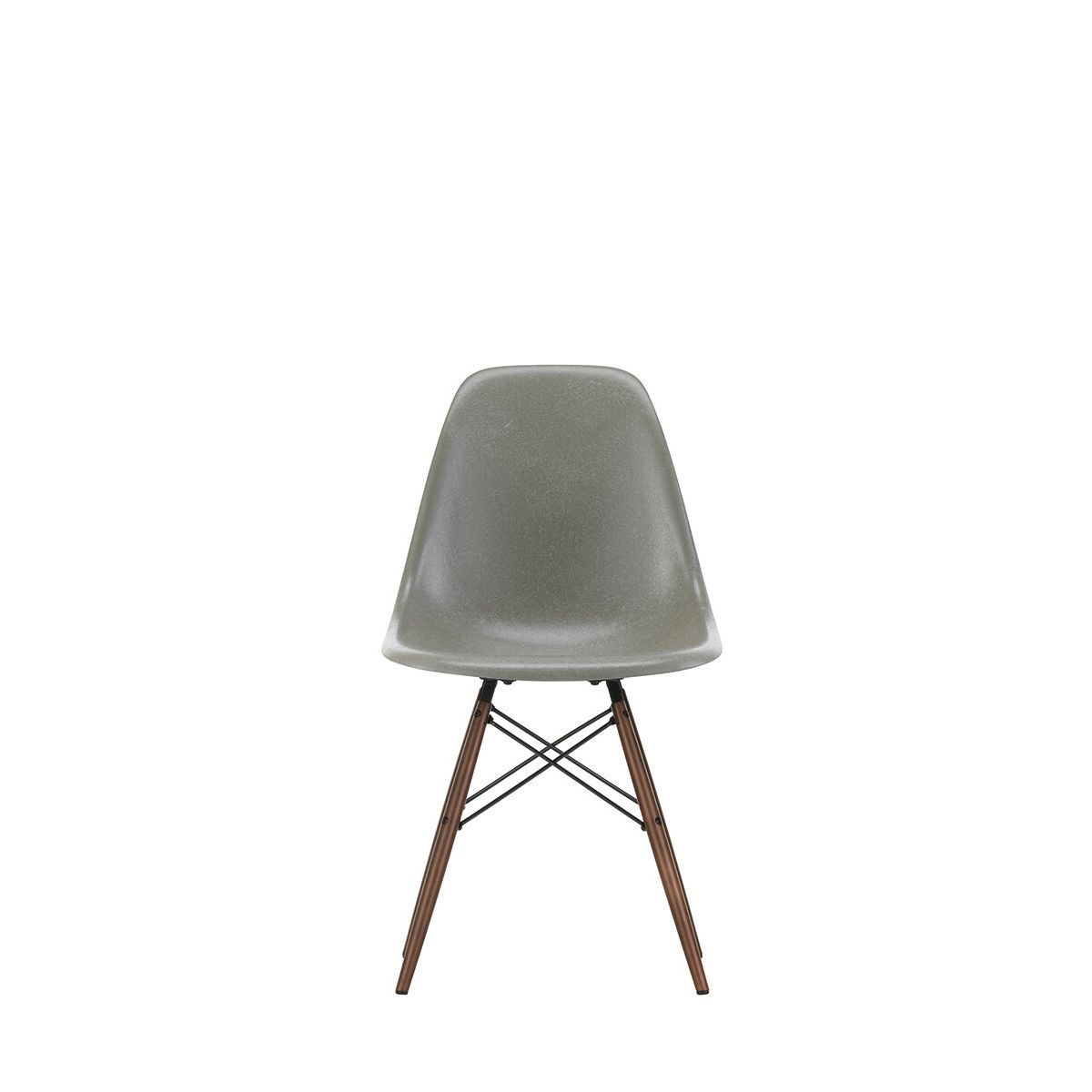 Eames Fiberglass Chair DSW, mørkbejdset ahorn fra Vitra (Eames Raw Umber)