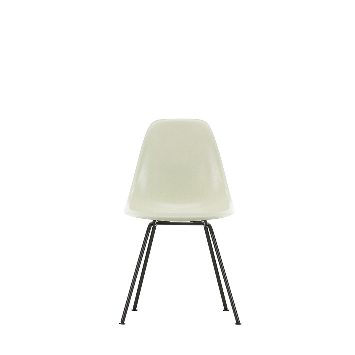 Eames Fiberglass Chair DSX, sortlakeret fra Vitra (Eames Parchment)