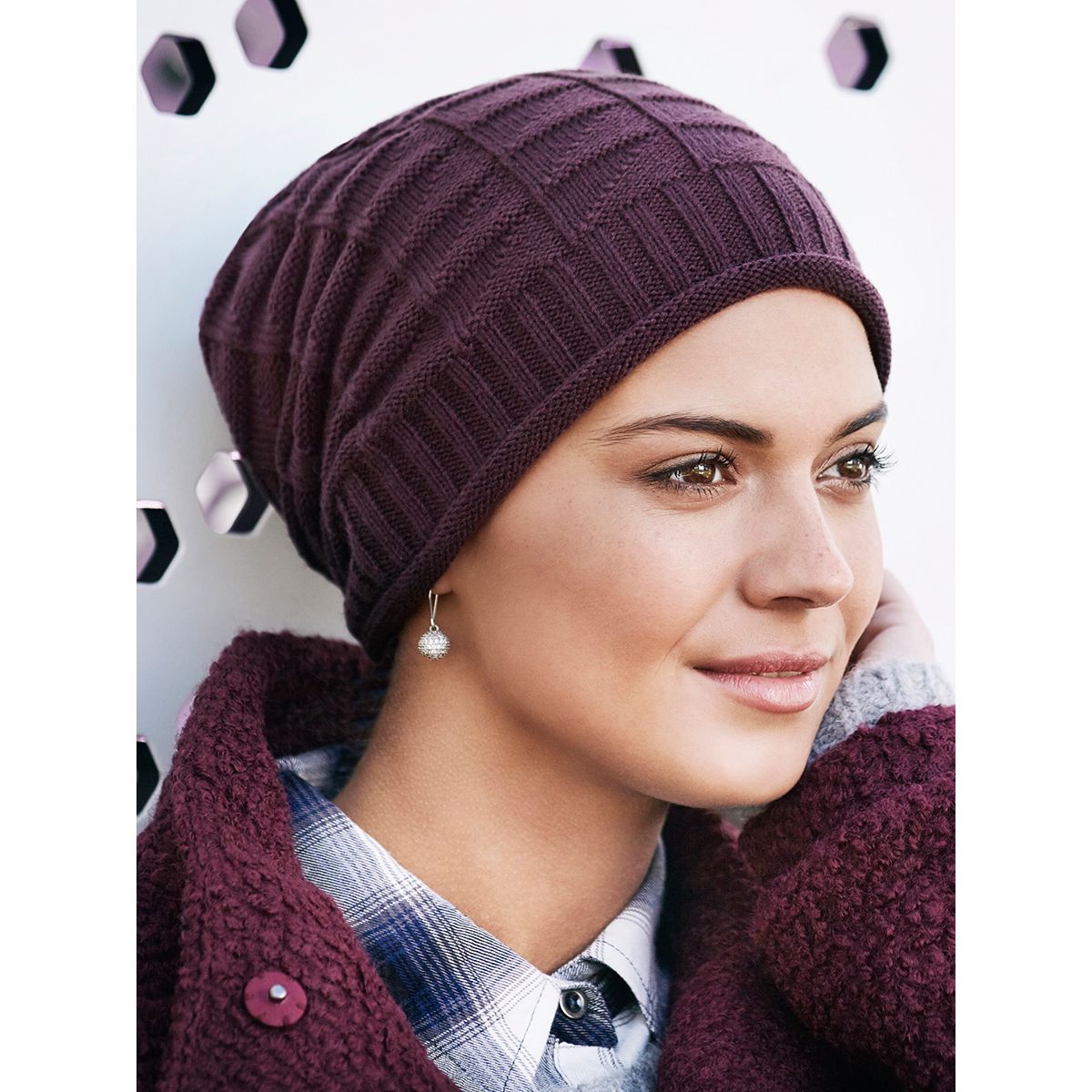 DAGNY &bull; V Knitted Hat