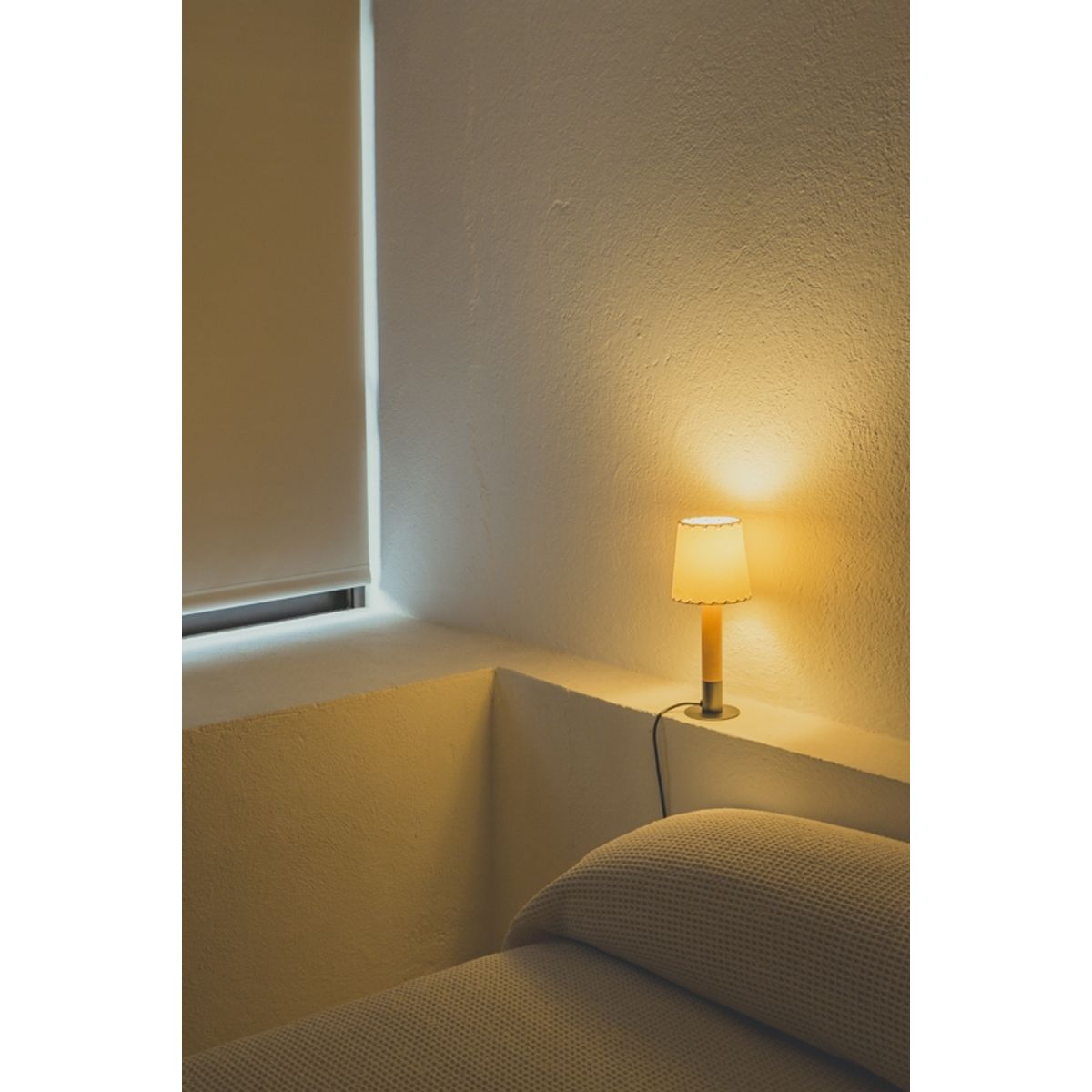 BASICA MINIMA bordlampe bronze/beige