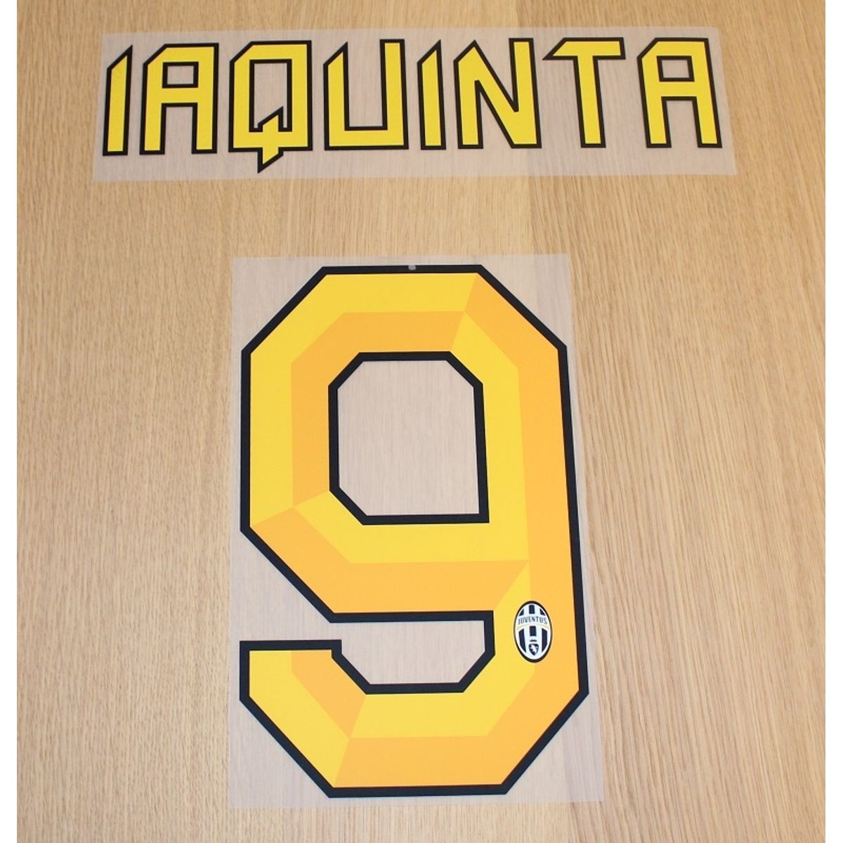 Juventus home printing 2010/11 - Iaquinta 9-Adult