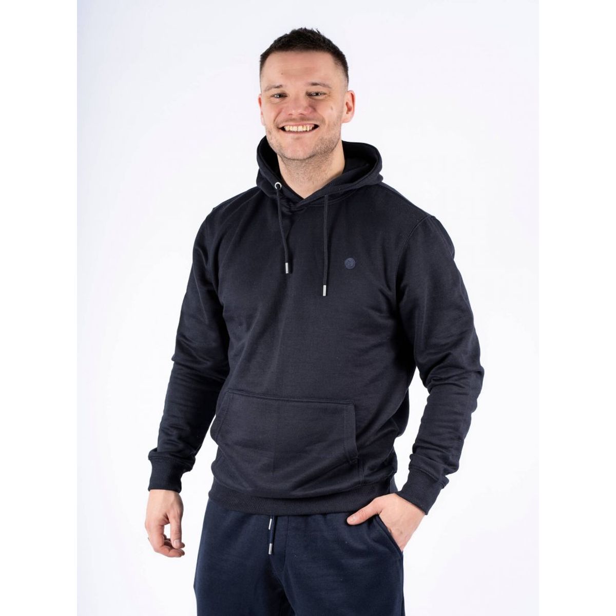 Marcus - Colin ensfarvet Hoodie i navy - Herre - Medium