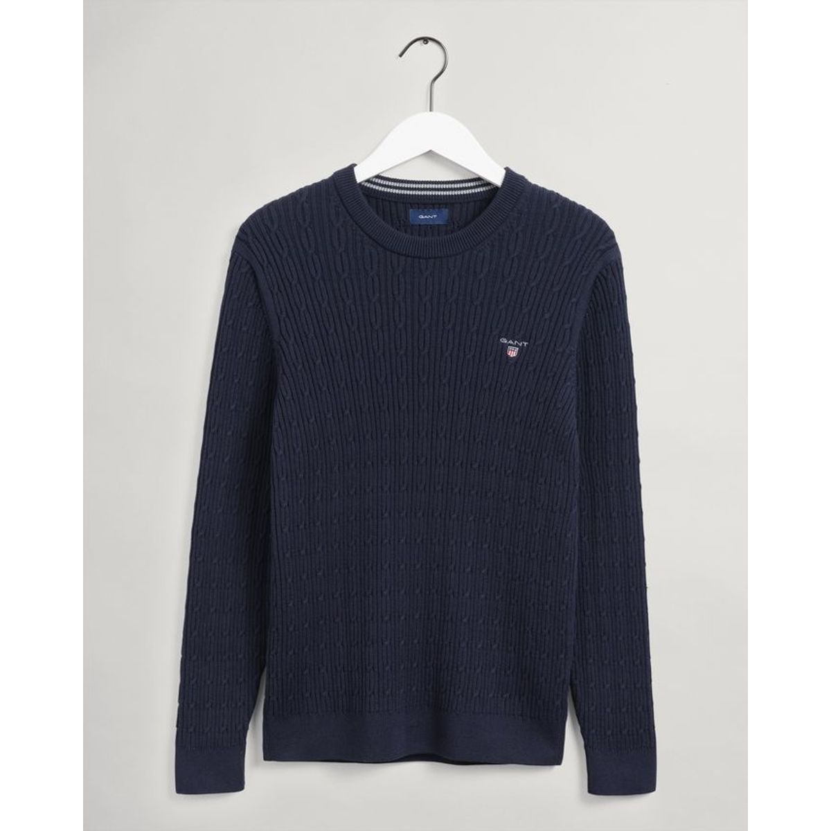 D2. COTTON CABLE C-NECK GREY M