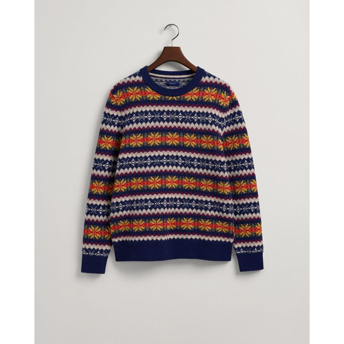 D2. FAIR ISLE C-NECK