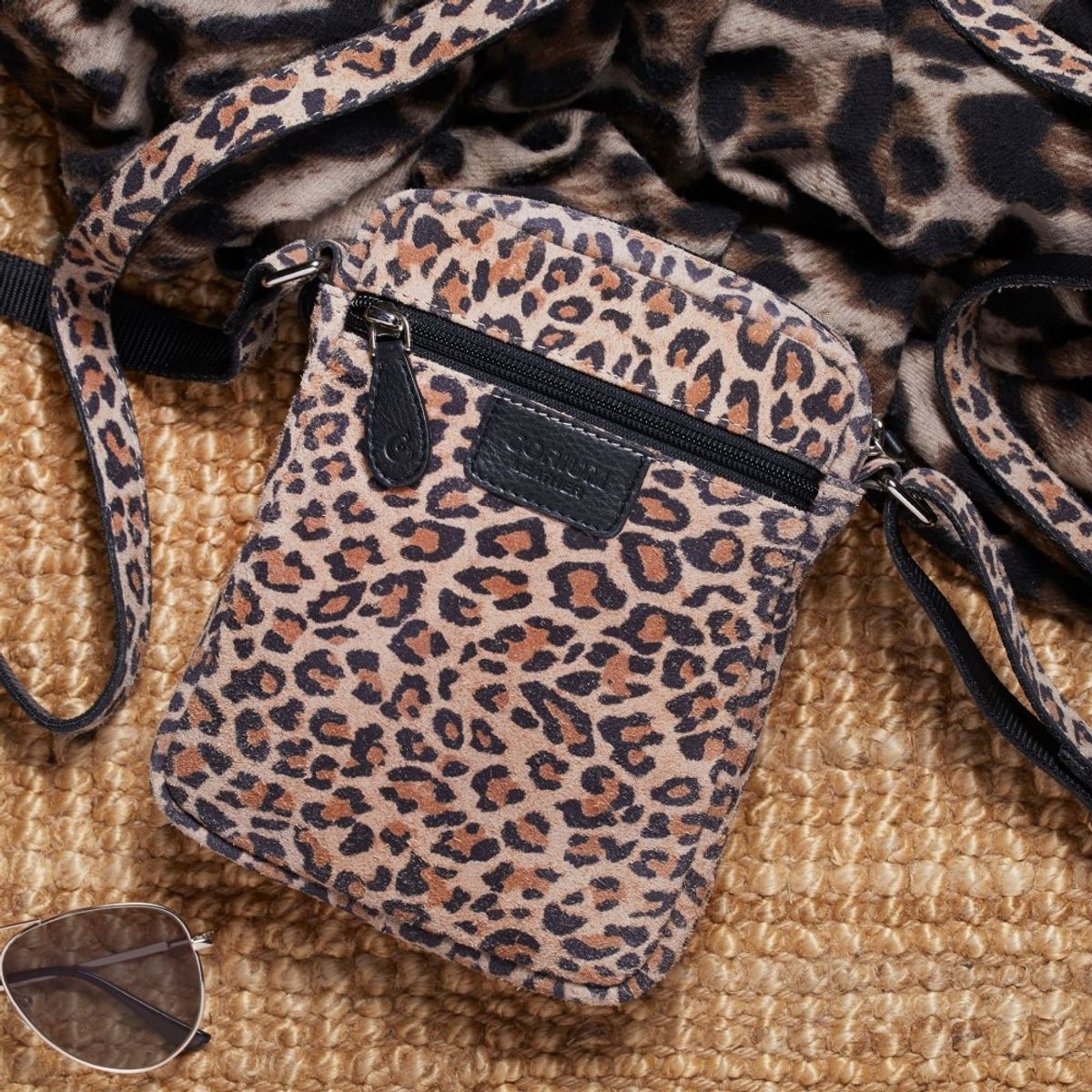 Leather by Corium - Corium - Leopard Crossbody taske