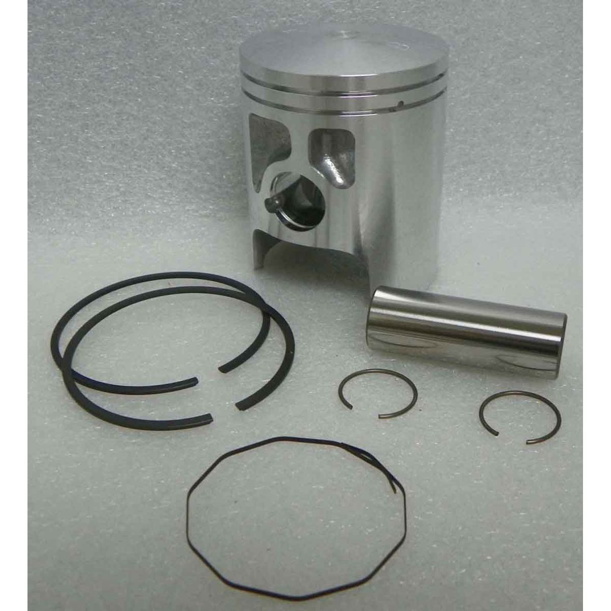 Piston Kit: Kawasaki 125 KMX 86-03 Std. B Suggested Retail - 014250B