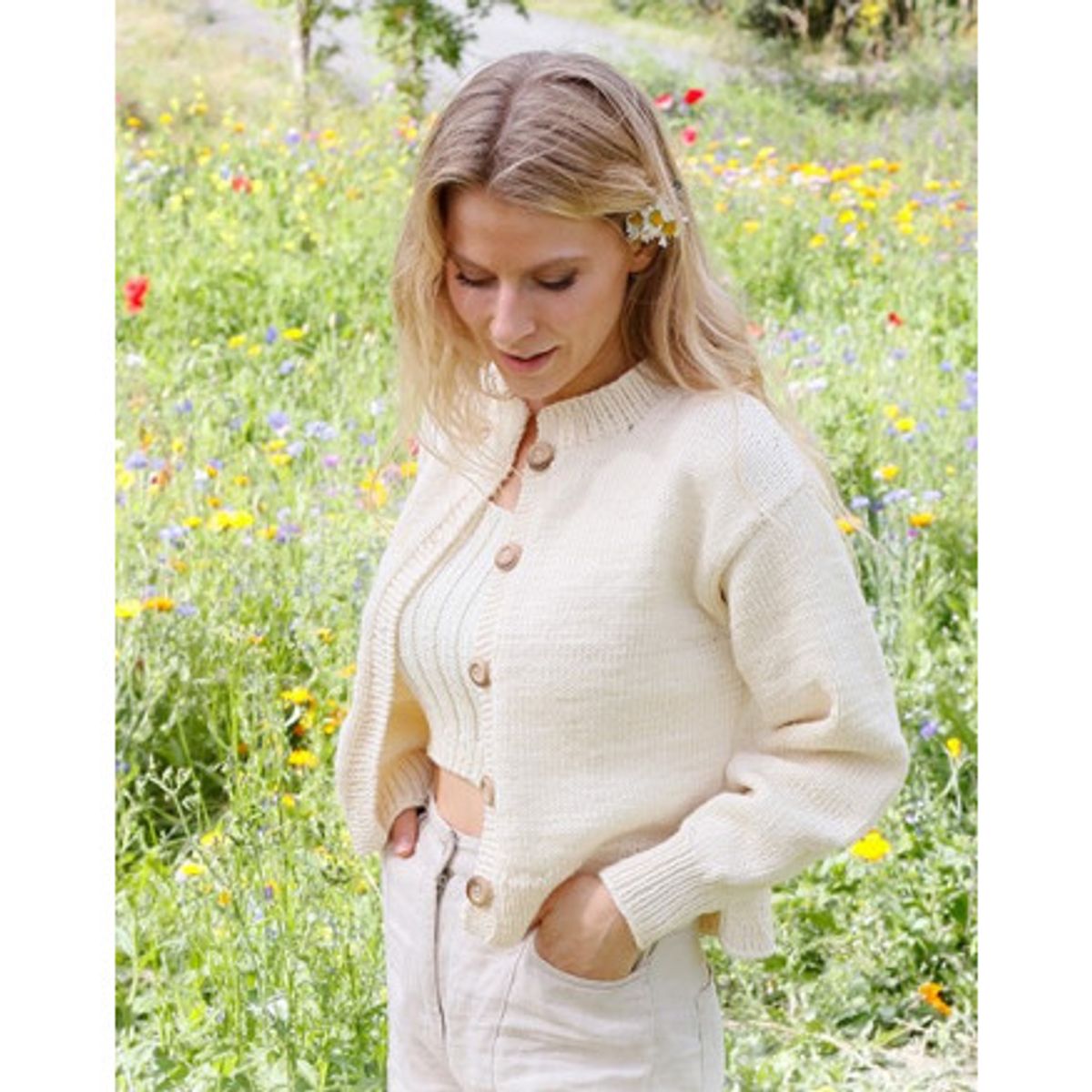 Prairie Rose Cardigan by DROPS Design - Cardigan Strikkeopskrift str. - X-Large