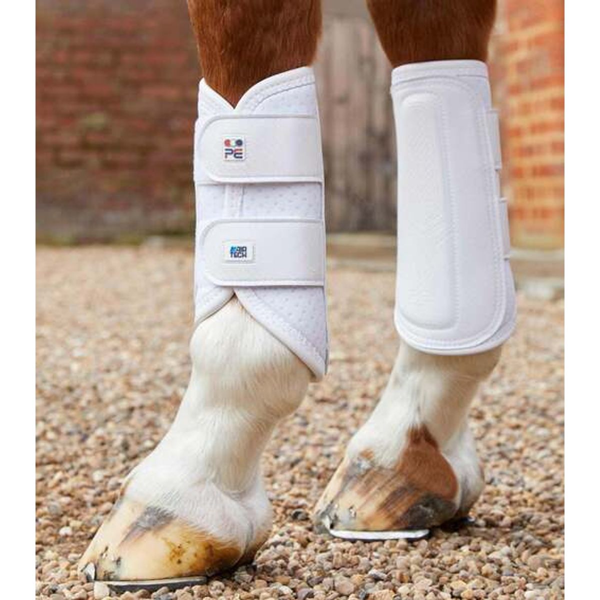 Premier Equine Carbon Air-Tech Double Locking Brushing Boots - MW, Hvid