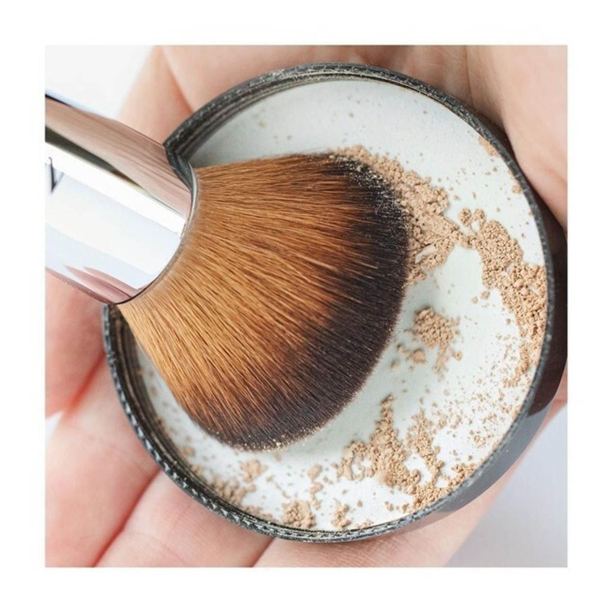 IDUN Minerals - Powder Foundation Ingrid - 7g