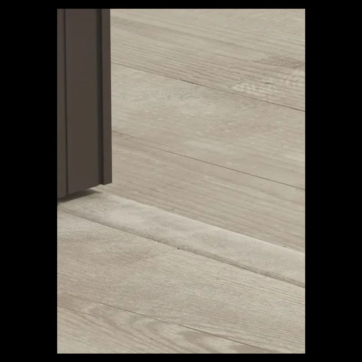 Pergo 5-i-1 Liste 8x45x2000mm Vinyl Pgvincp40074 Grey Cload Pine