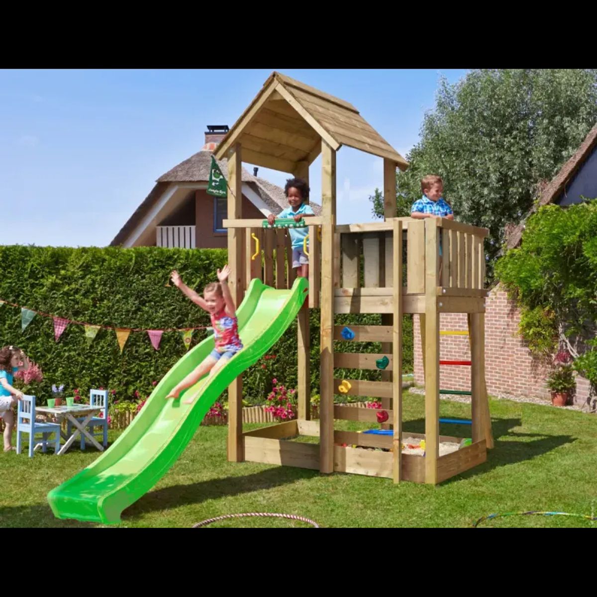 Legetårn komplet Jungle Gym Mansion 2.1 inkl. 120 kg sand og grøn rutsjebane