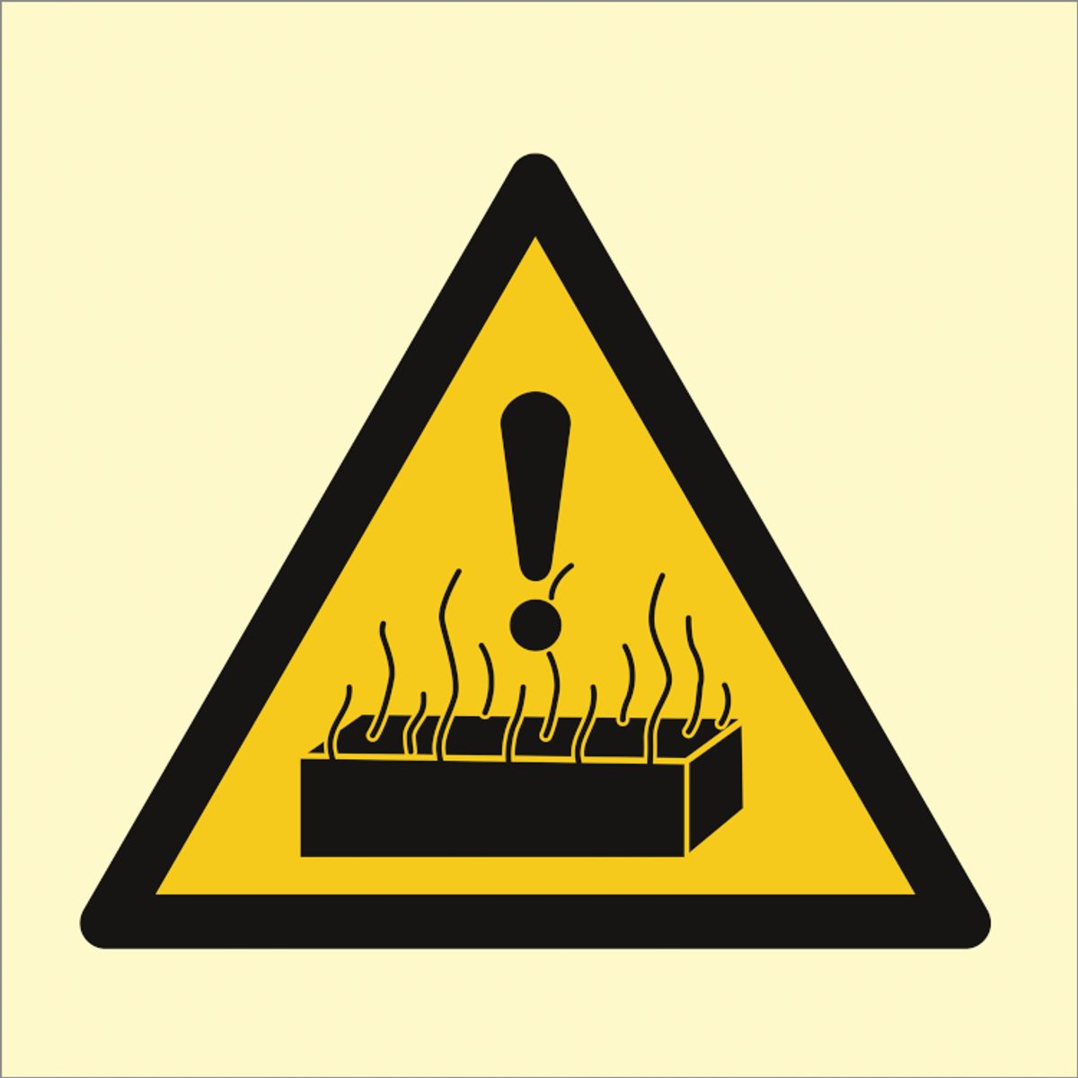 Danger Hot - Efterlysende plast HI150 - 150 x 150 mm