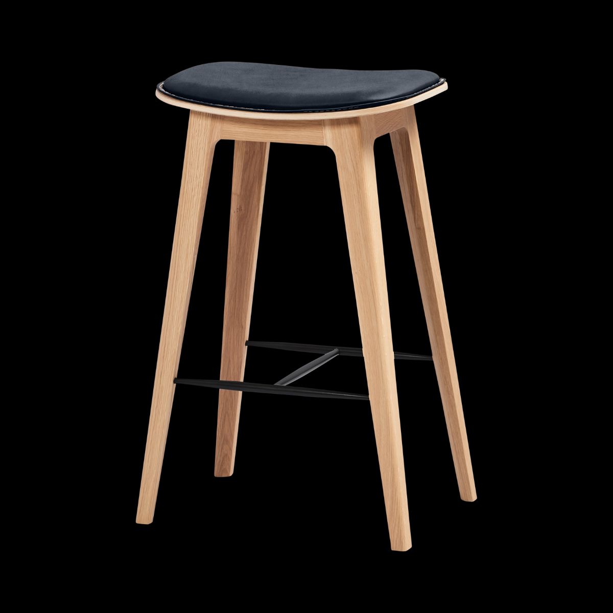 Nordic Bar Stool - Oak with stitches