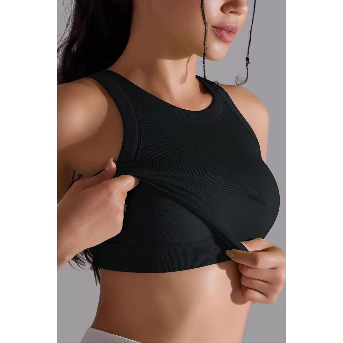 Crop top rund-hals / Indbyggede puder Black - Medium-Large / Black