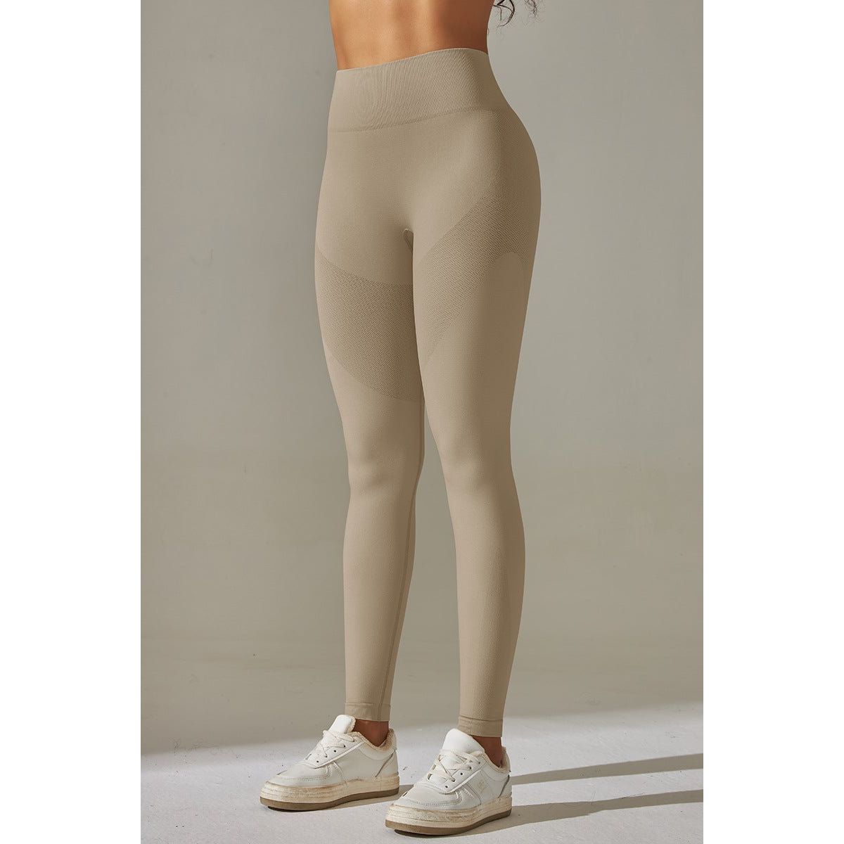 AirMotion scrunch leggings Beige - Large (L) / Beige