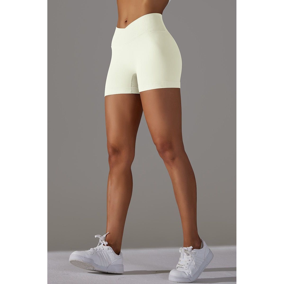 ZenCurve scrunch shorts CreamyWhite - Large / CreamyWhite