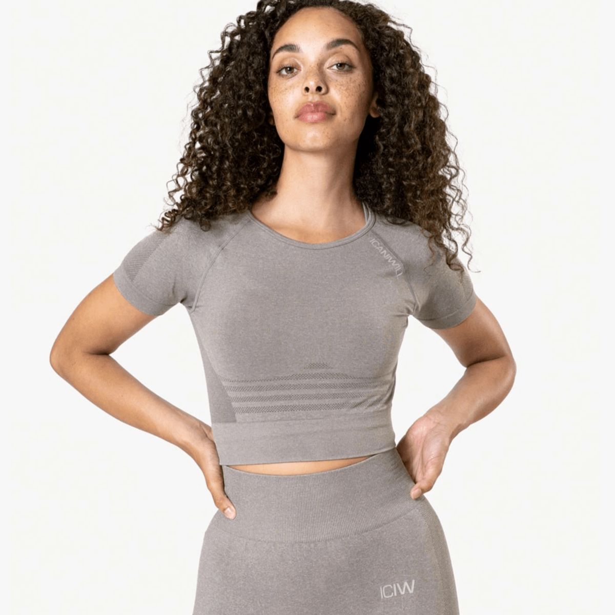 ICANIWILL Define Seamless Cropped T-shirt Taupe Melange Wmn