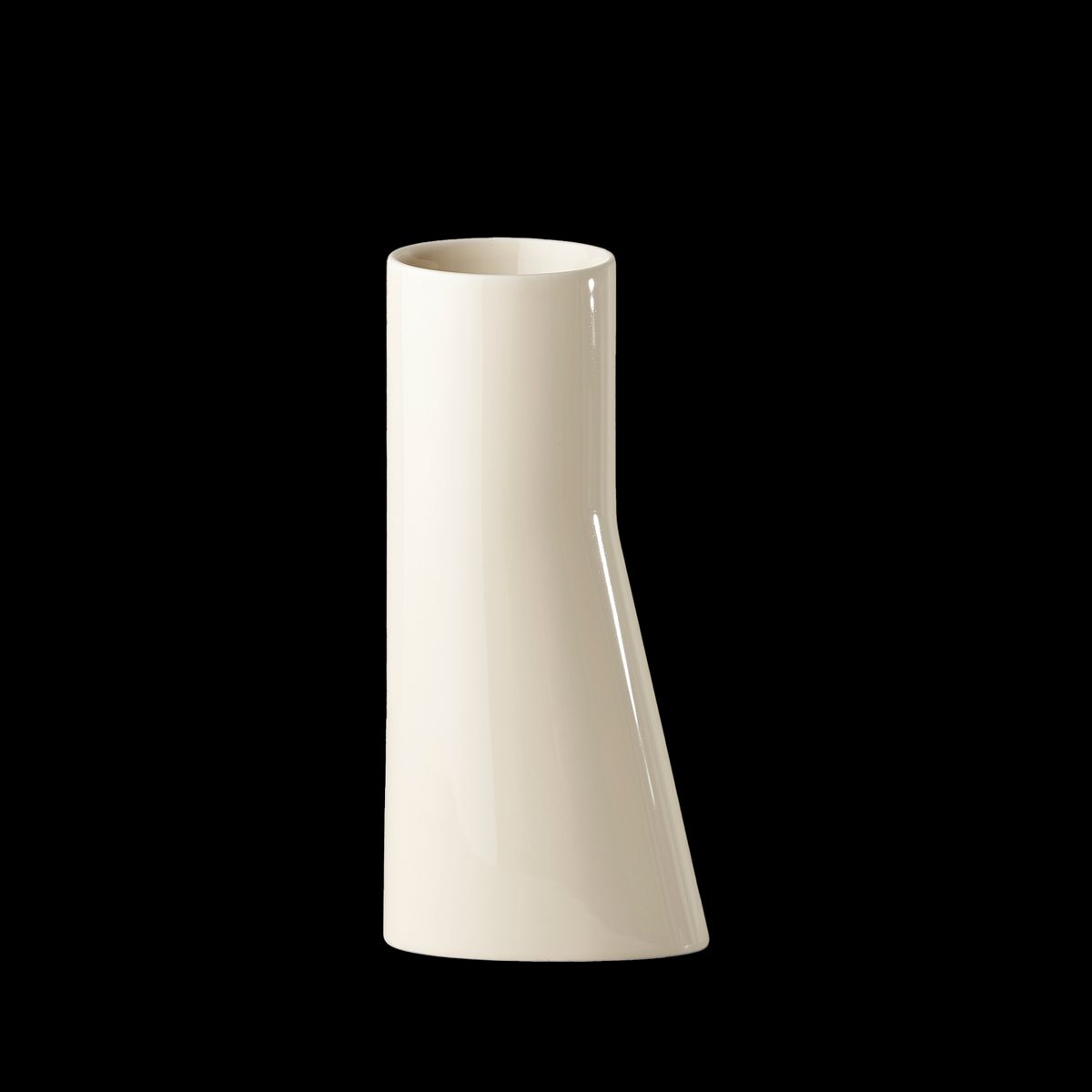 Oval Vase Tall no. 67 - Vanilla