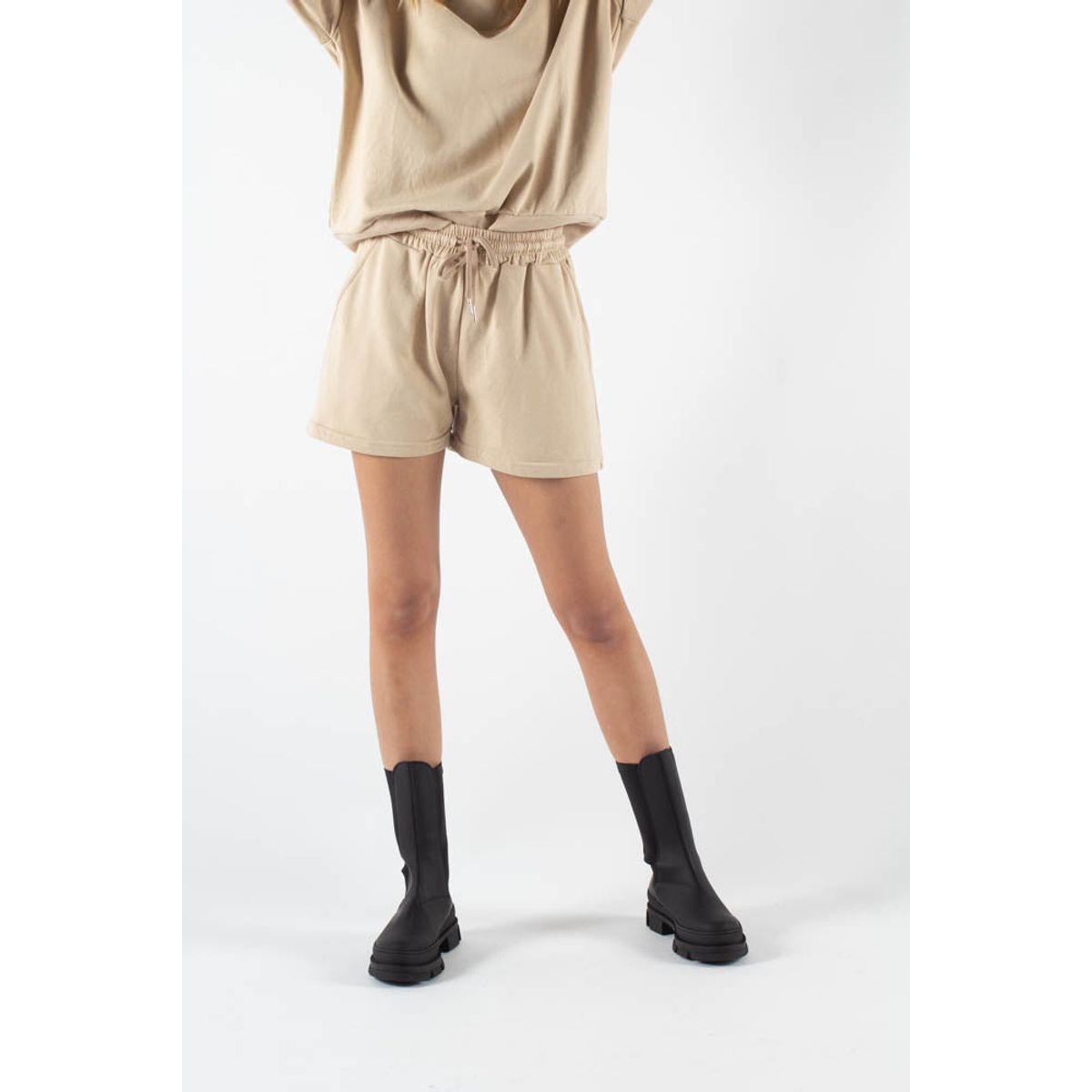 Calee Sweatshorts - Beige - irréel - Beige M