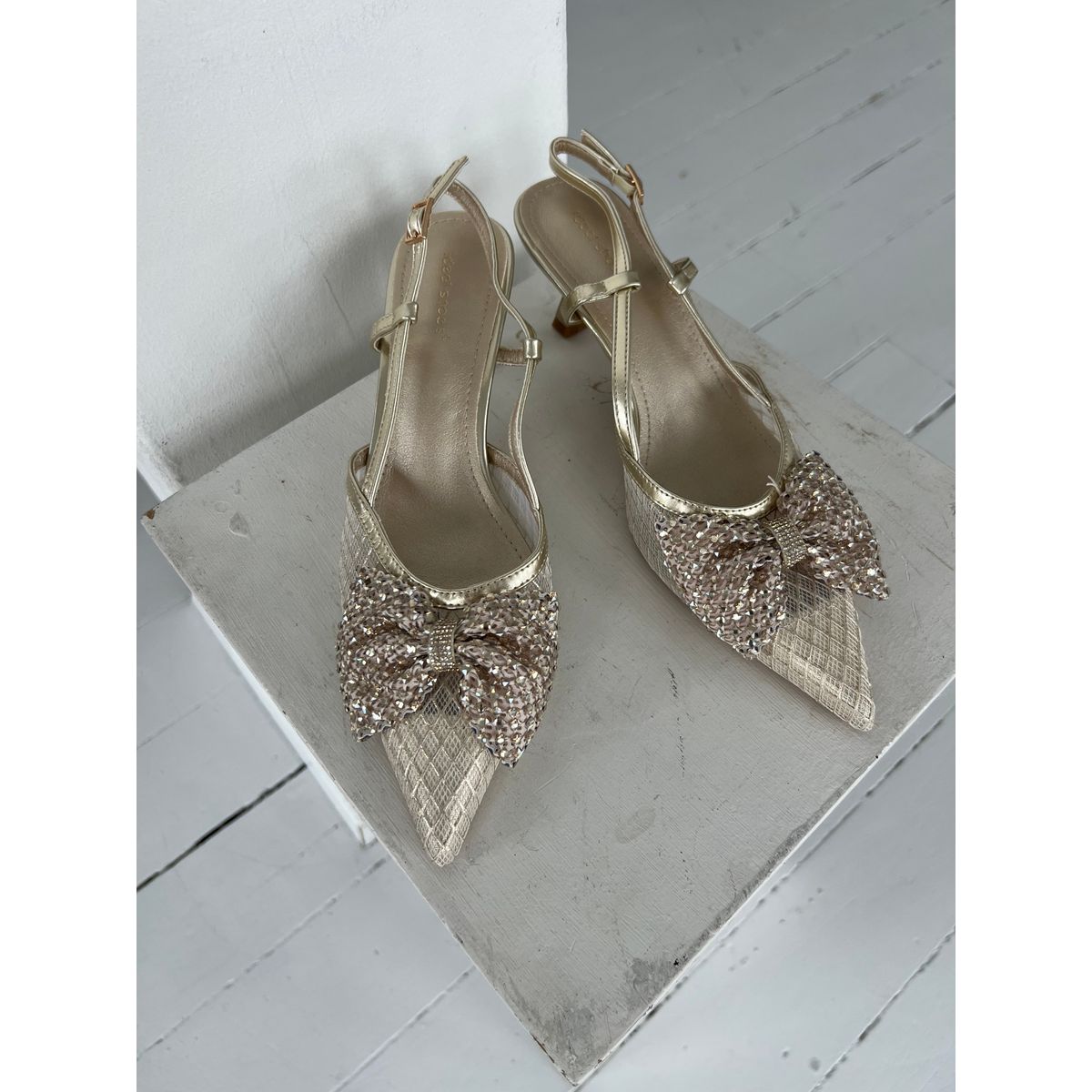 Marquiz golden heel