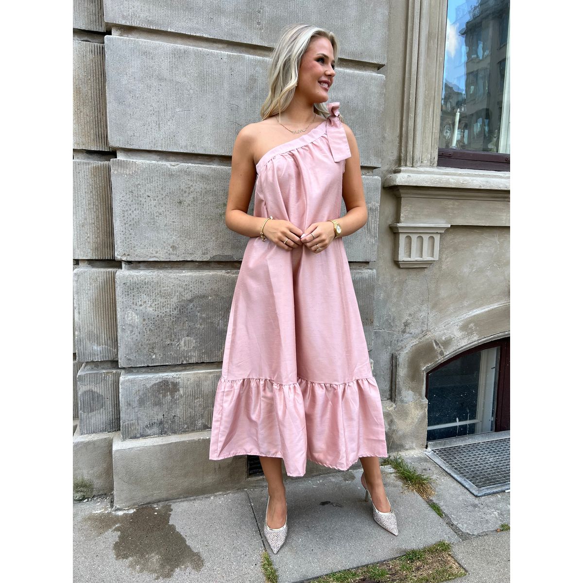 Essentiel old rose oneshoulder dress