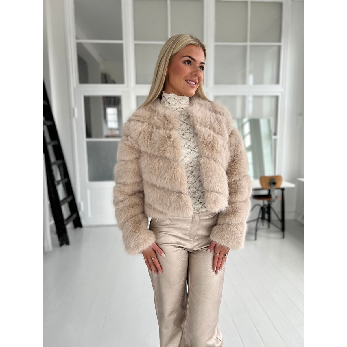 Choklate beige fake fur jacket Aaberg CPH Onesize