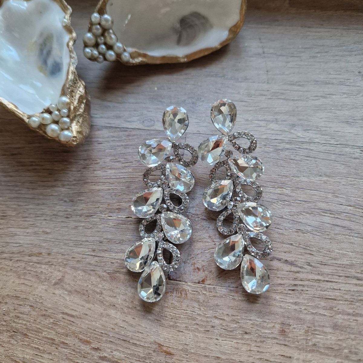 Nivi rhinestone earring