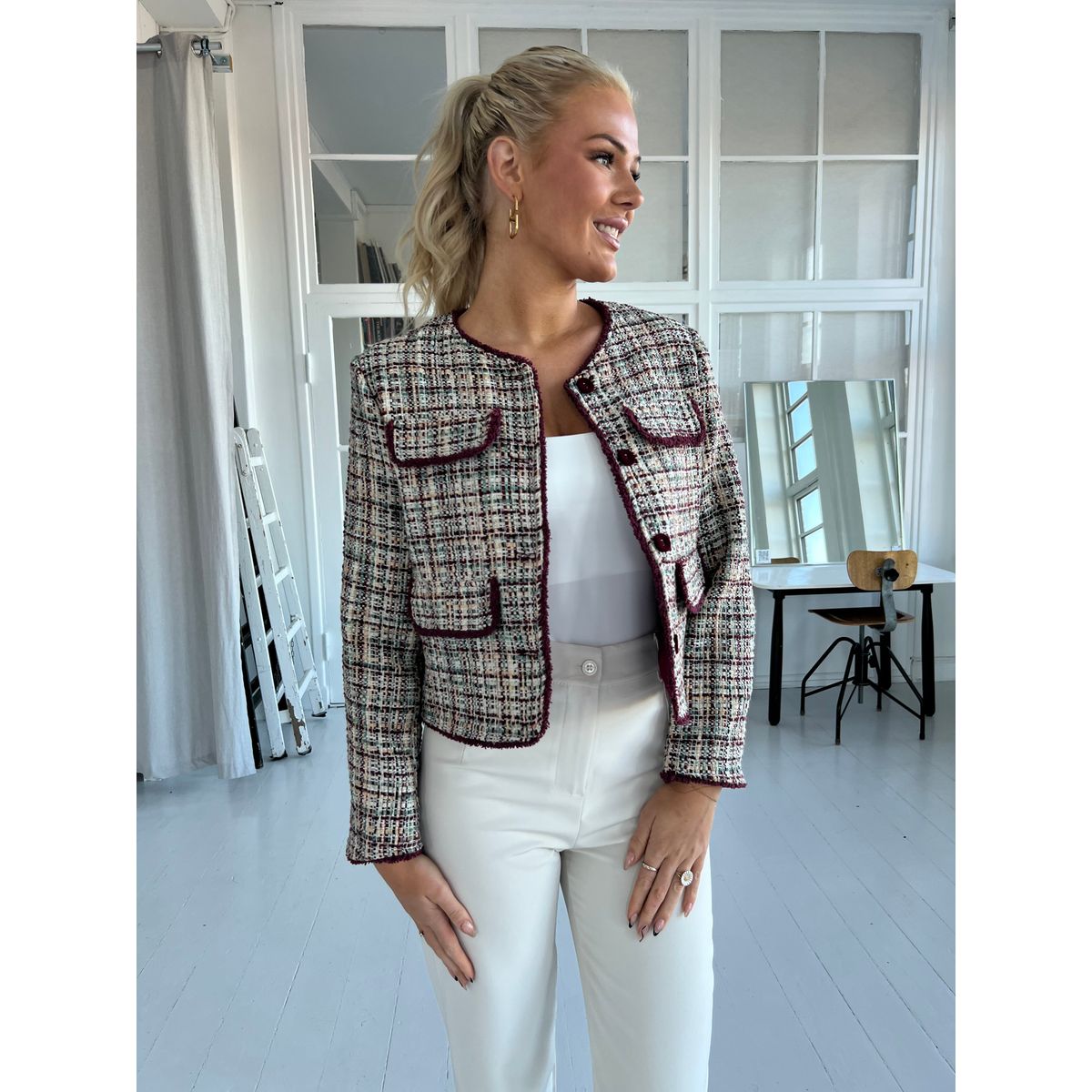 Elsa Bordeaux blazer