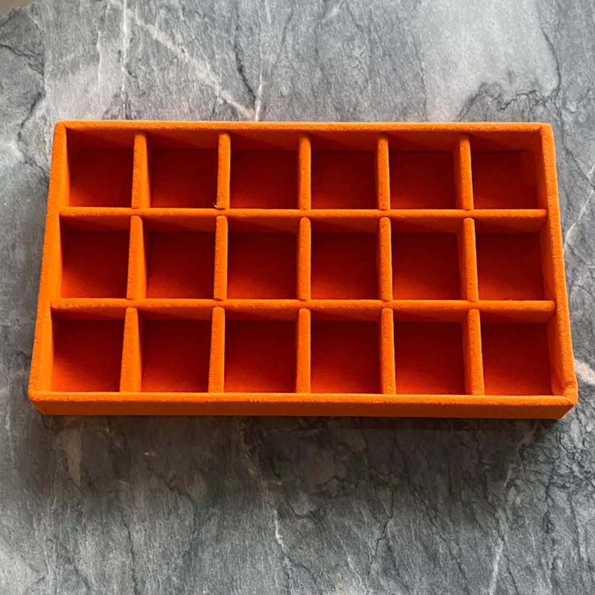 ANNEBRAUNER Velvet Tray Orange 18 Sections