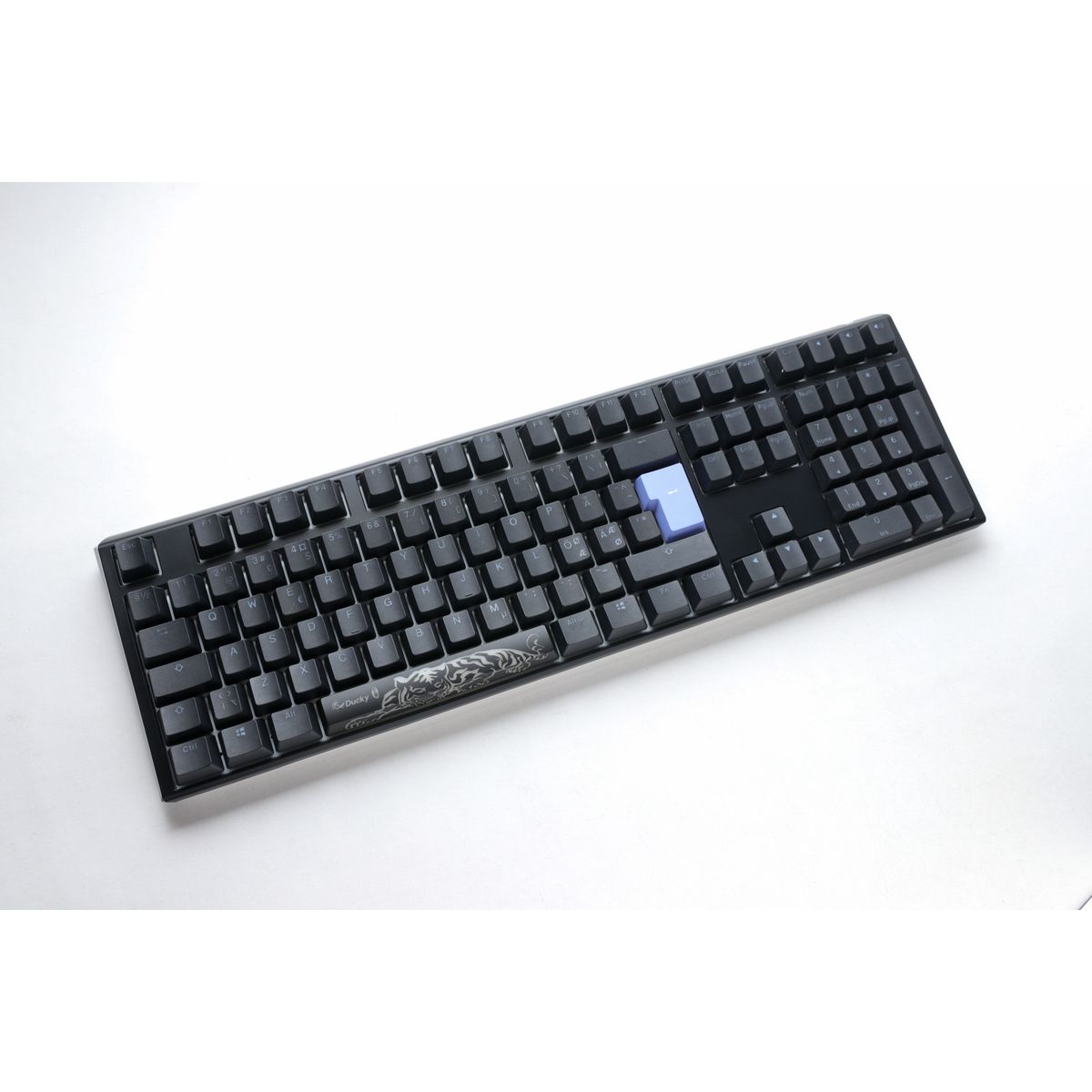 Ducky One 3 - Classic Black / White Nordic - Fullsize - Cherry Blue