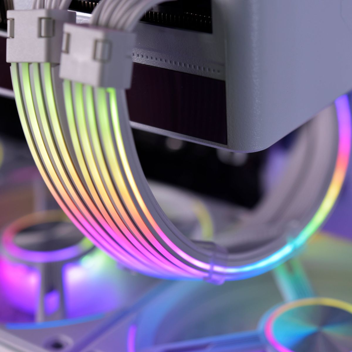 Lian Li Strimer plus V2 8-pin RGB PCIe VGA-cable