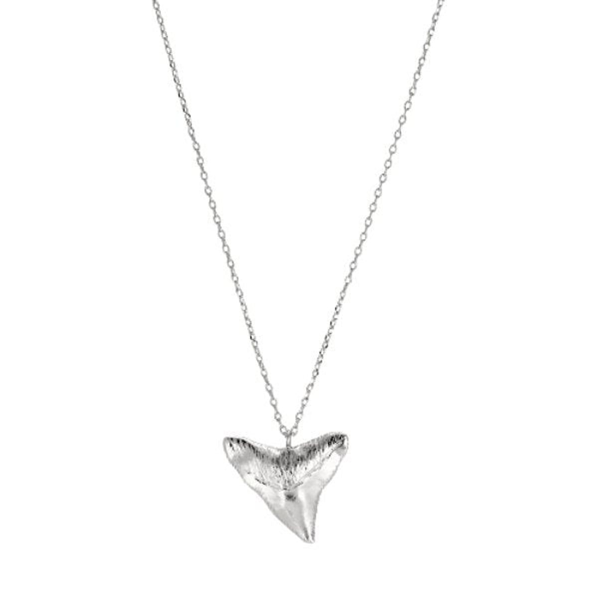 Fiji Shark Necklace Silver