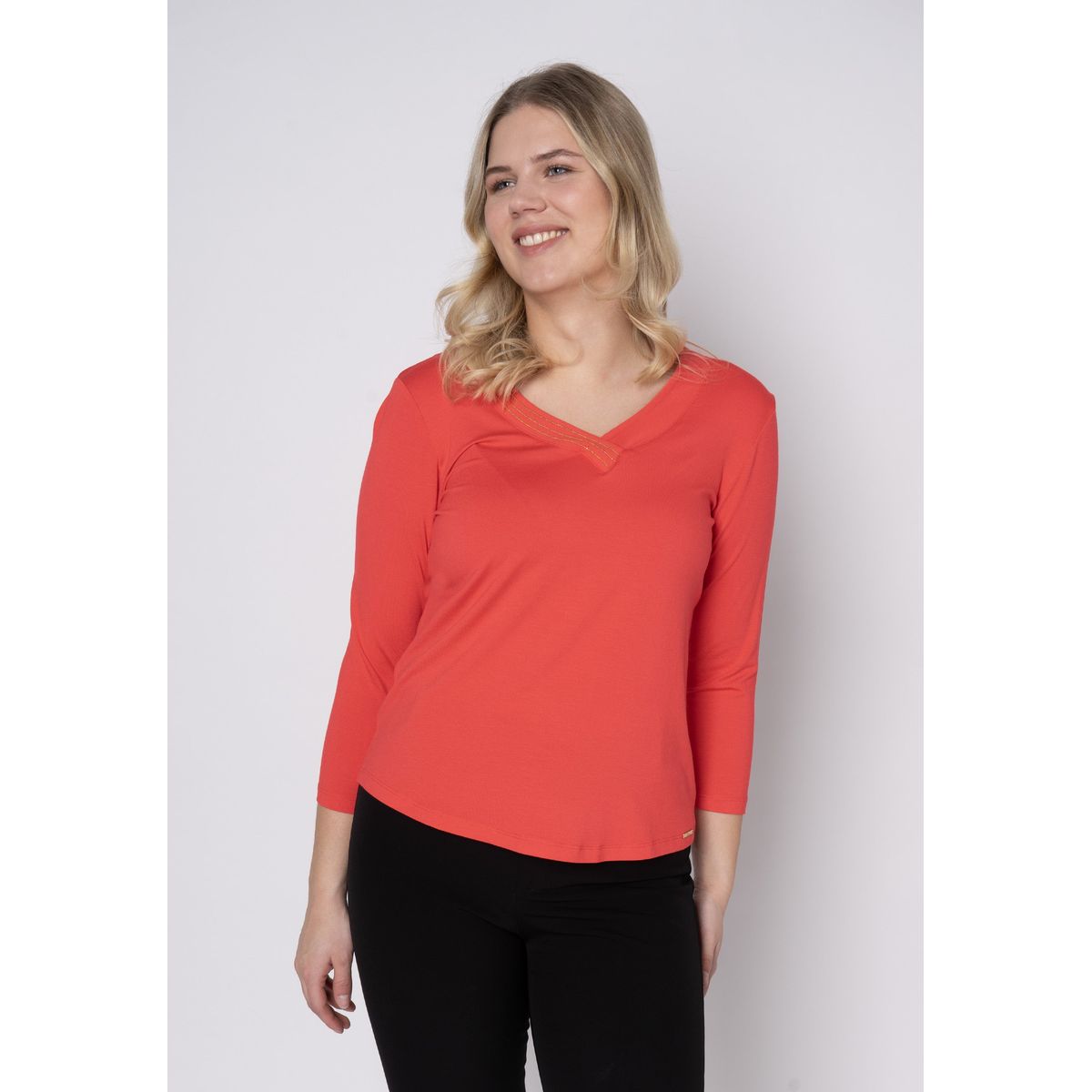 Etkloie - Coral Red - T-shirt - 36