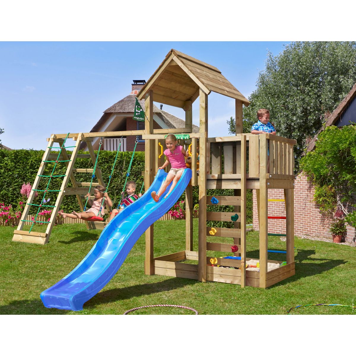 Legetårn Jungle Gym Mansion 2.1 m/2-Climb Module 220, blå rutsjebane og 120 kg sand