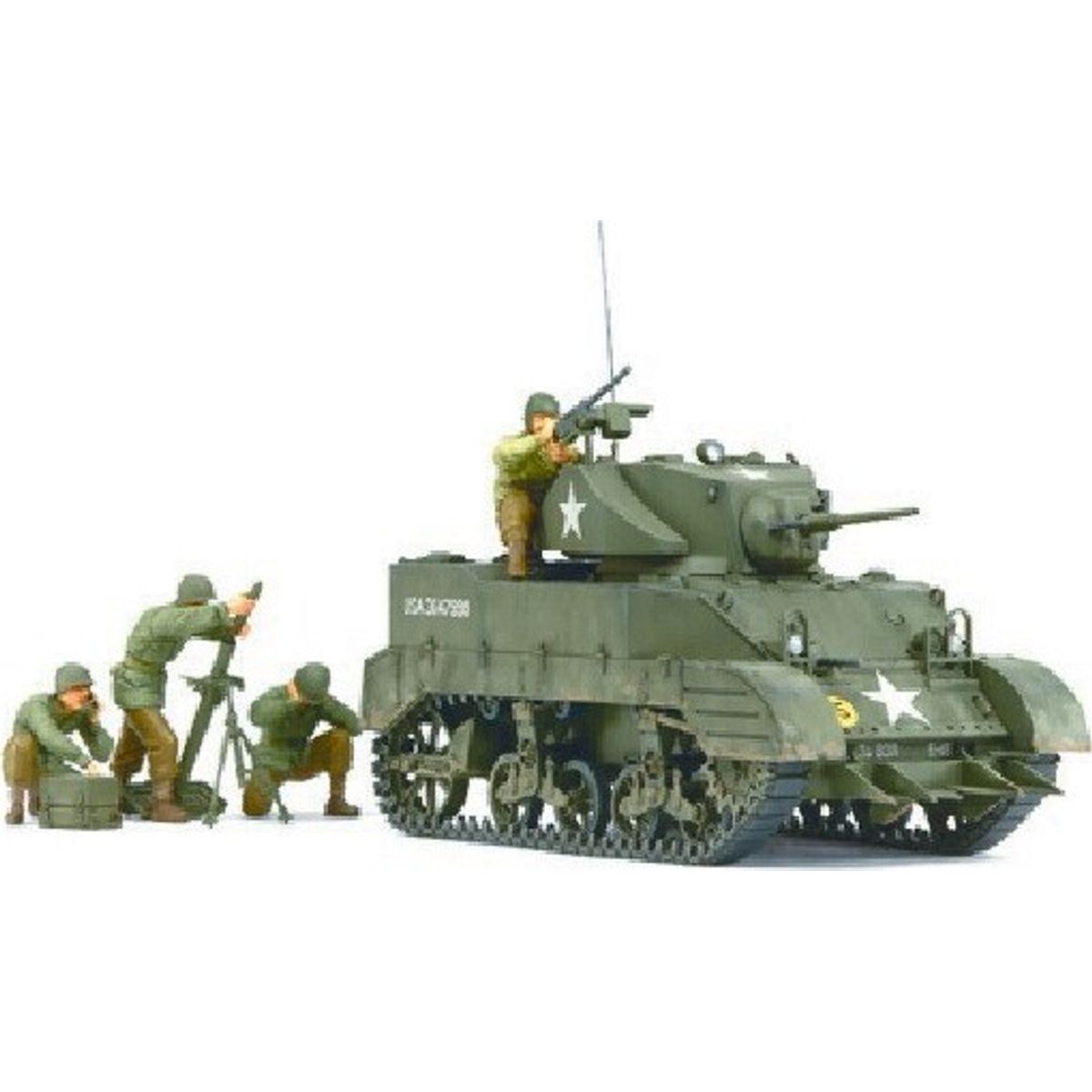 Tamiya - M5a1 Tank Med 4 Model Figurer Byggesæt - 1:35 - 35313