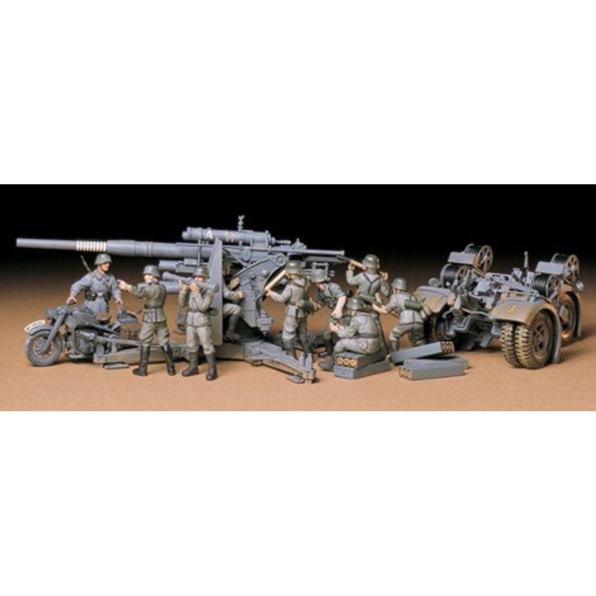 Tamiya - Tysk 88 Mm Flak Kanonstilling Og 9 Figurer - 1:35 - 35017