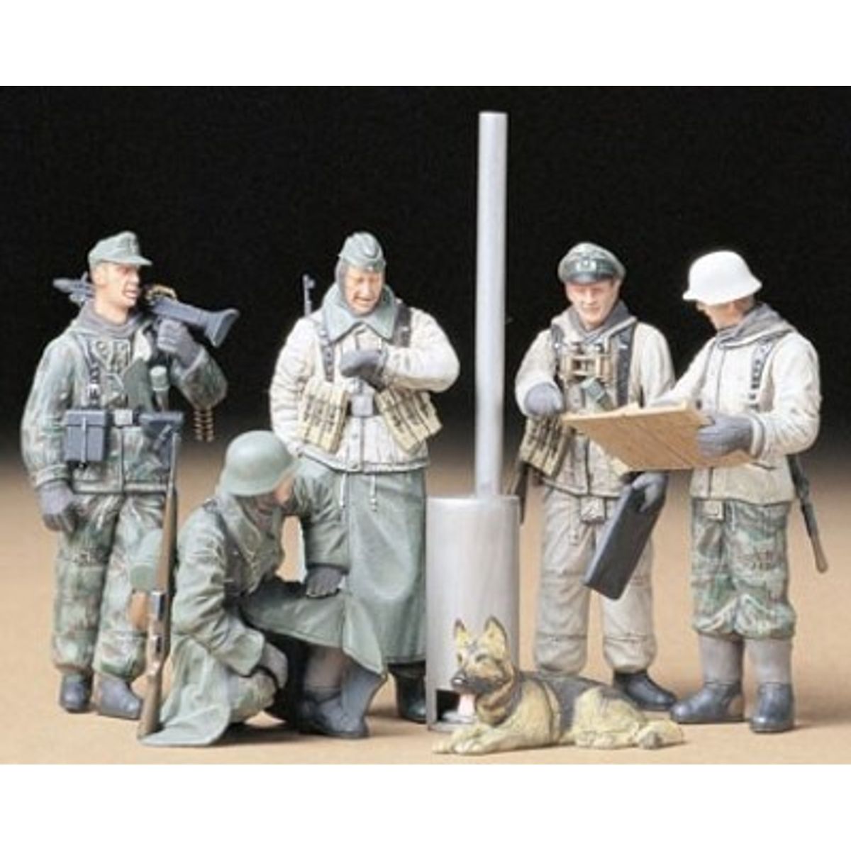 Tamiya - Tyske Soldater - Briefing - Model Figurer - 1:35 - 35212