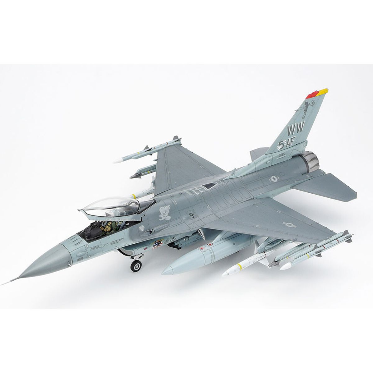 Tamiya - F-16cj Fighting Falcon Modelfly Byggesæt - 1:48 - 61098