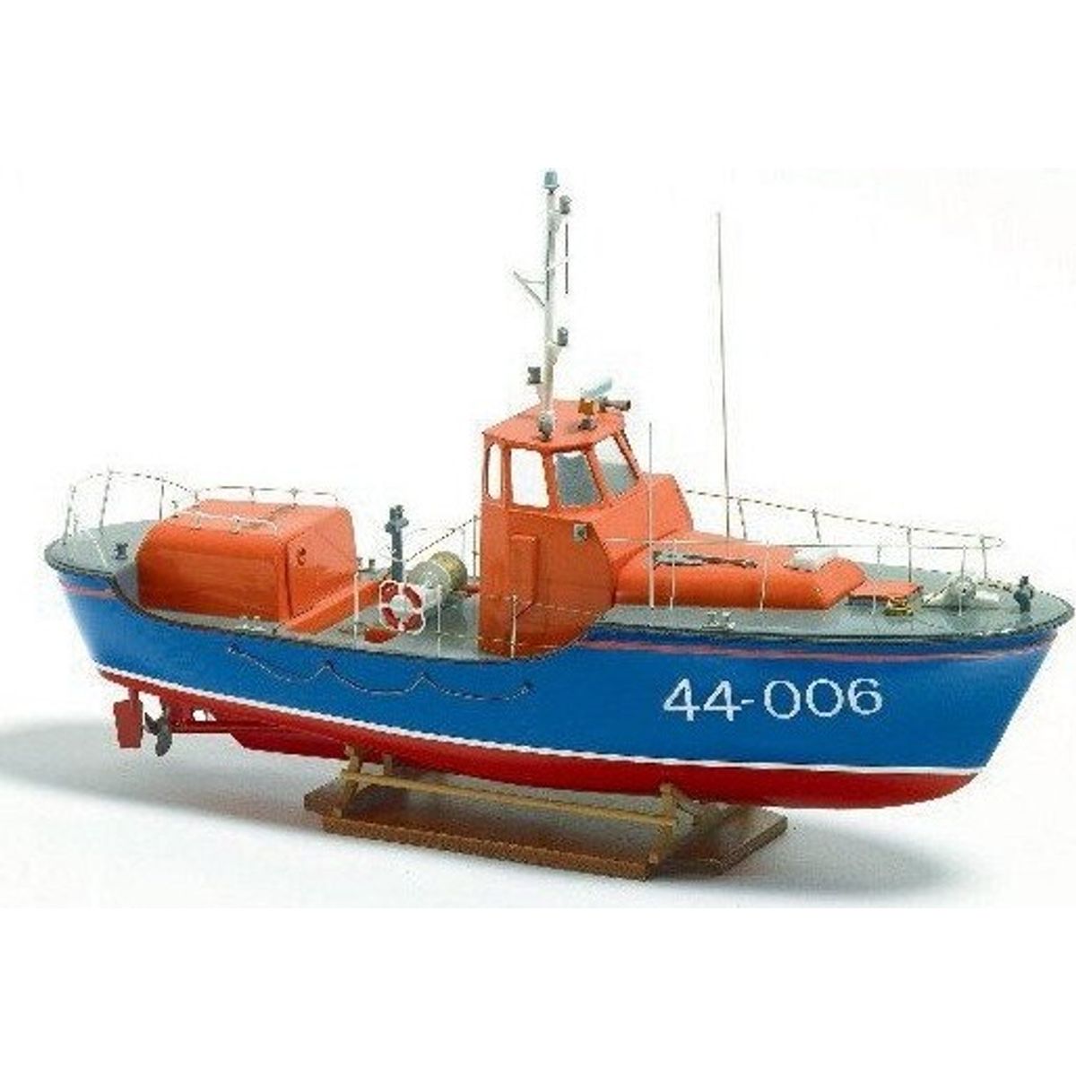 Billing Boats - Royal Navy Waveny Lifeboat 101 - 1:40 - Bb101