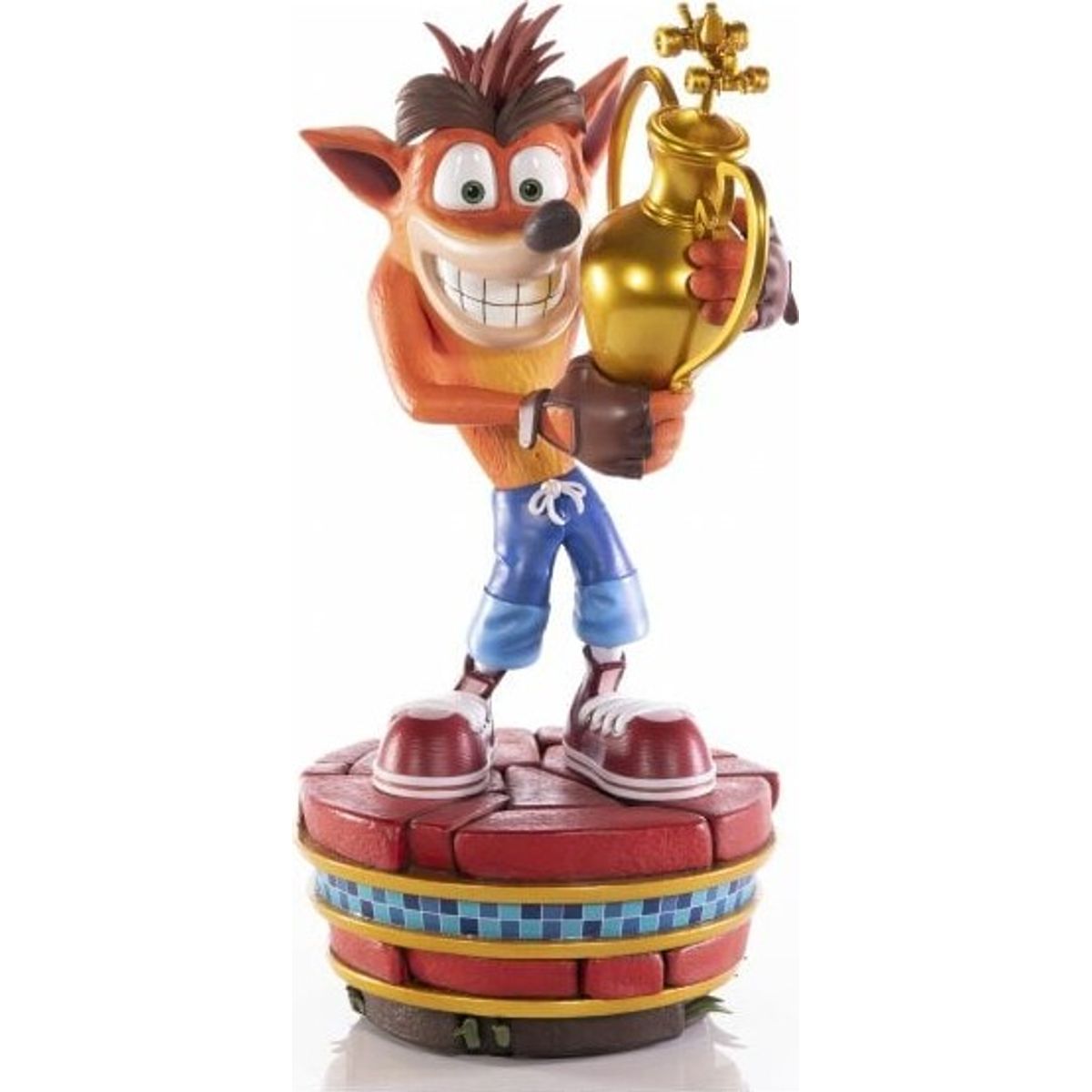 Crash Team Racing Statuette - Winner - First4figurers - 46 Cm