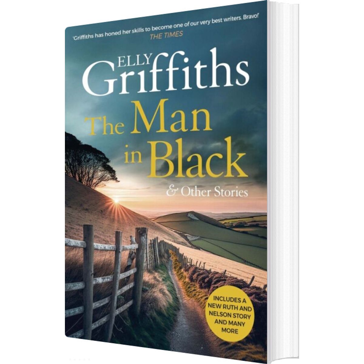 The Man In Black And Other Stories - Elly Griffiths - English Book